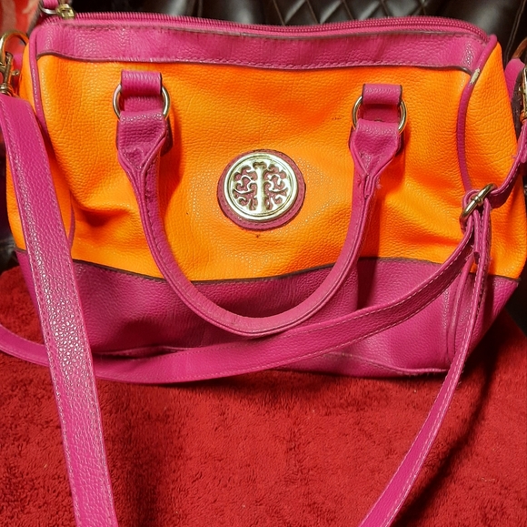 Beatiful two colors purse. - Picture 1 of 2